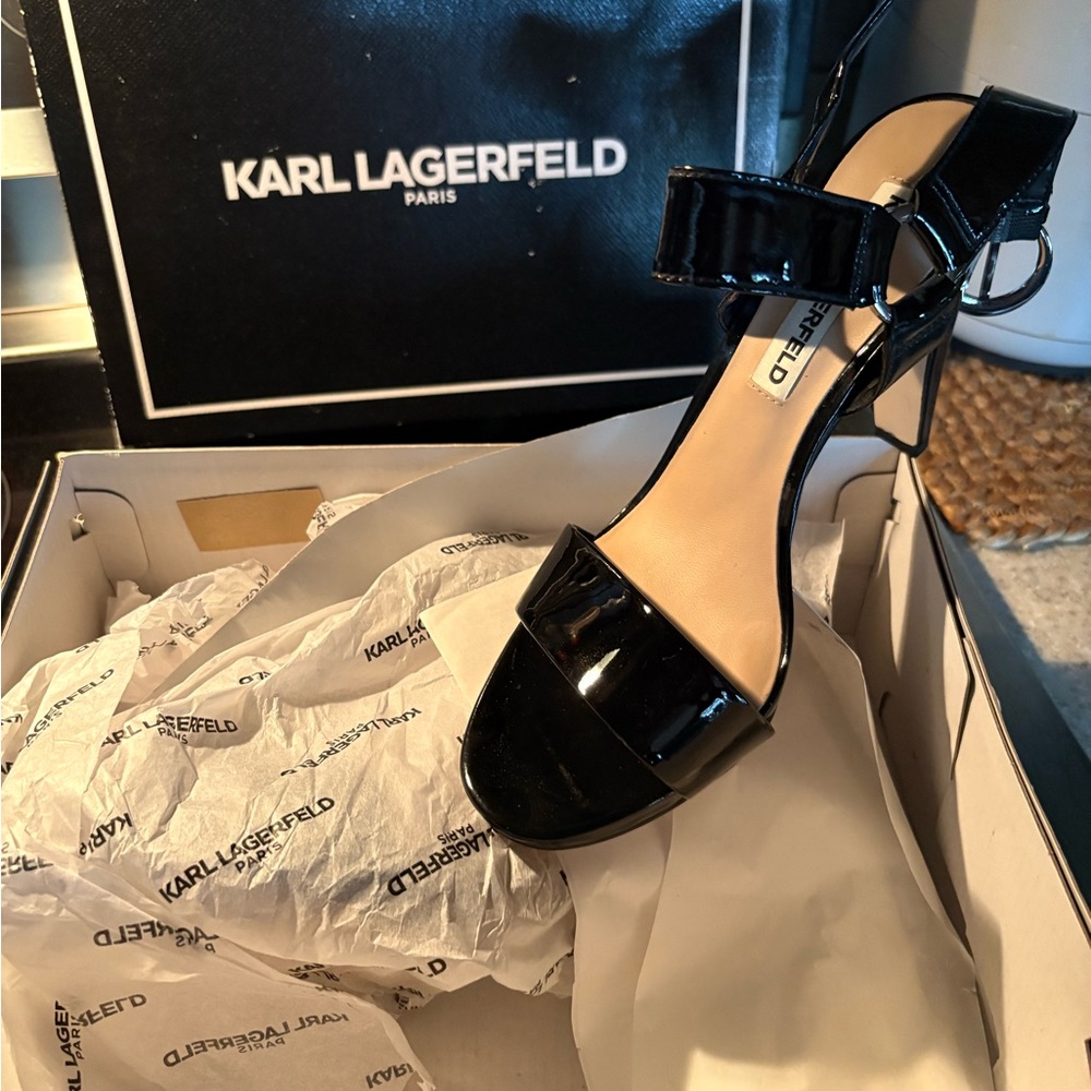 Karl Lagerfeld Black Heels with Glossy Finish